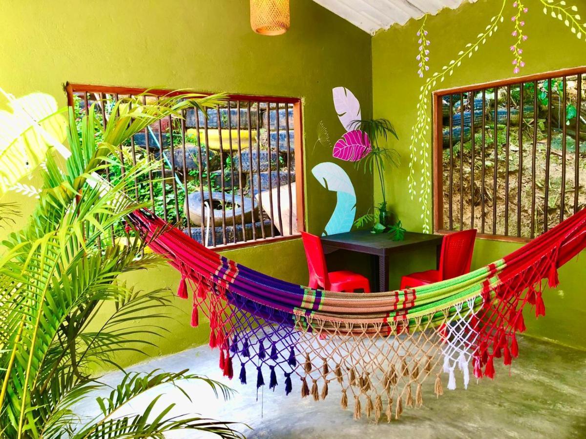 Sierra Kay Hostel Guachaca Exterior foto